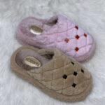 پاپوش خزدار جلو بسته زنانه مدل نگین ریز 1244